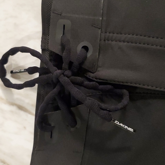 Dakine Cyclone 20" Boardshorts Board Shorts Men's 32" Waist - Picture 3 of 9